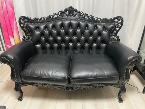 店内　クラシカル　ソファ