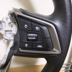 ☆最終値下げ！SUBARU　XＶ用　純正ステアリング　左右スイッチ付き！（現状渡し）☆の画像