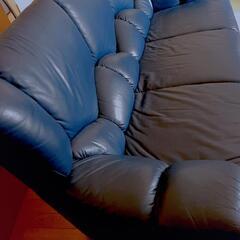 3人掛けレザーソファーの画像