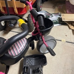 【再値下げ】三輪車／自転車　トイザらスの画像