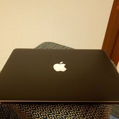 美品Mac book air 2017 MQD32J/A 手渡し希望の画像