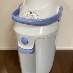 ◆再々値下げしました◆オムツ用ゴミ箱 [ピジョン らくらくおむつ...