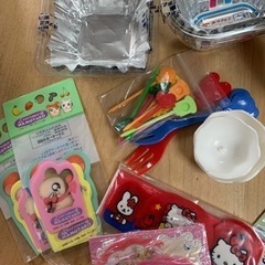 お弁当グッズのセットの画像