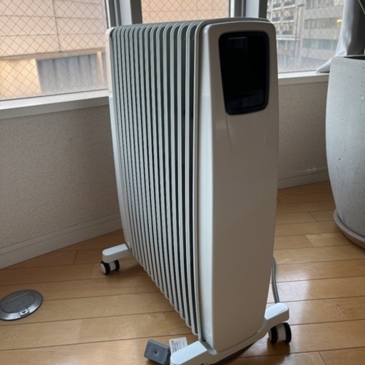 DIMPLEX オイルフリーヒーターB05 ホワイト×ブラック