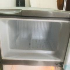 冷凍冷蔵庫 動作品 SR-111Pの画像