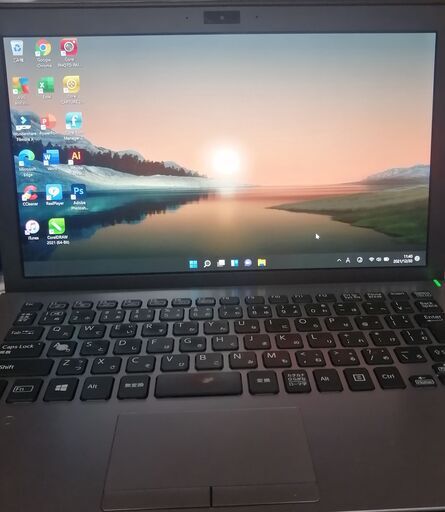 Vaioノートパソコン i5（中古）、8GBのメモリ、SSD128GB、11.6画面、Intel HD Graphics 620、Windows11, Office2021, Photoshop2021, Illustrator2021,Corel2021, FilmoraX。