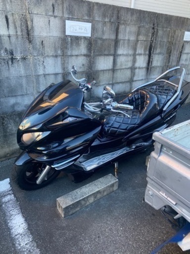 マジェスティー