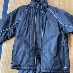中綿入りジャンパー上下セット　サイズM 新品未使用品の画像