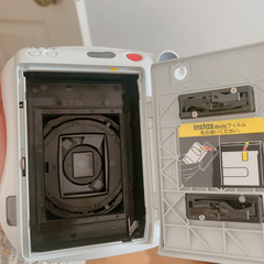 fujifilm mini25 白　インスタントカメラの画像