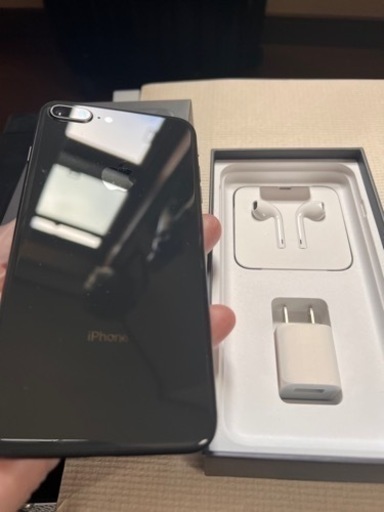 iPhone8 plus（美品
