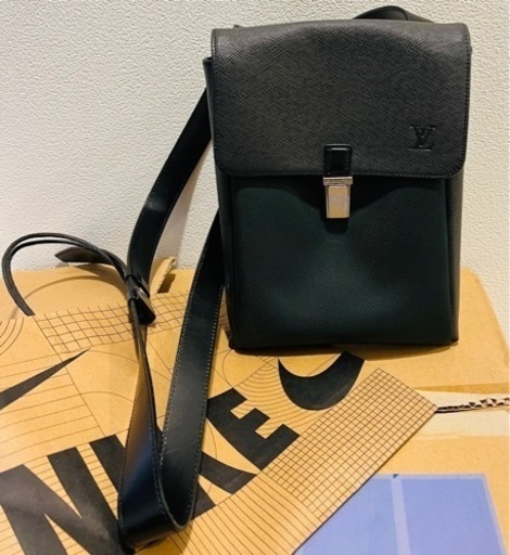 【カバン】LOUIS VUITTON　ショルダーバッグ