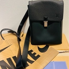 【カバン】LOUIS VUITTON　ショルダーバッグ