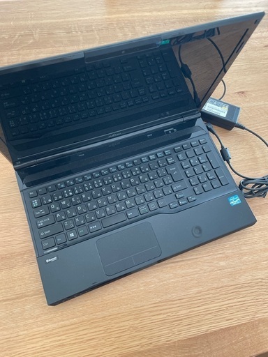 ノートパソコン　LIFEBOOK  FMVA45KB