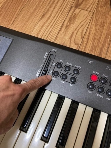 【直接引き取り歓迎】KORG X5D シンセサイザー　キーボード