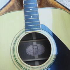 フォークギターの画像