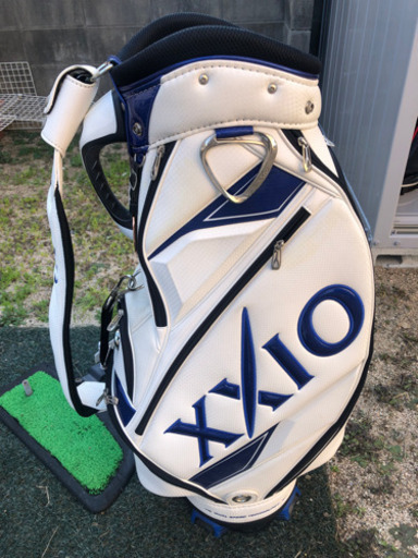 ゼクシオ XXIO ゴルフバック　フードカバー付