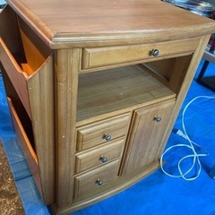 靴入れ、鍋5つ、ジューサー、ガラステーブル、収納箱