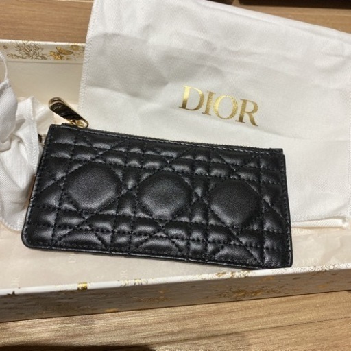 DIOR