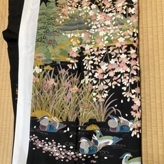 着物（留袖）一式を差し上げます。