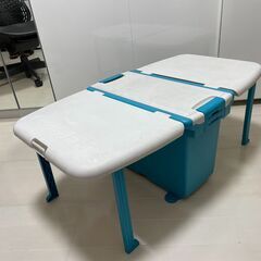 【無料/中古品】クーラーボックス/テーブル付き