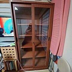 カギ付スチール本棚
