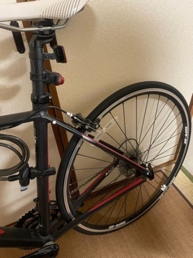 giant 車輪径700c  27インチくらいです。