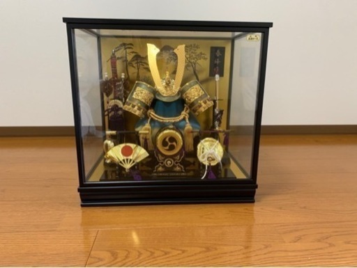 五月人形　ケース飾り