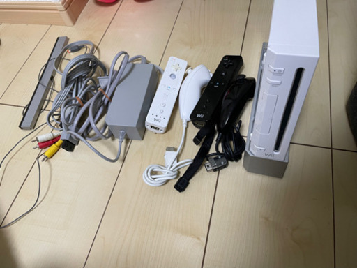 【価格相談可】Wii＋カセット9本お譲りします