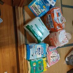 大人用おむつ、パッド