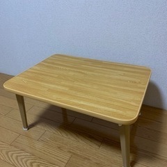 (-1/20)折りたたみテーブル売ります