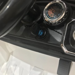 ジャンク品　子供向け電動乗用ラジコンカーの画像