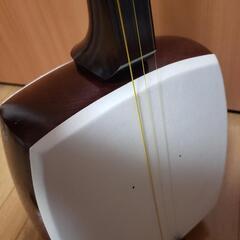 三味線　中棹　皮張替済　ハードケース　小物類もセットの画像