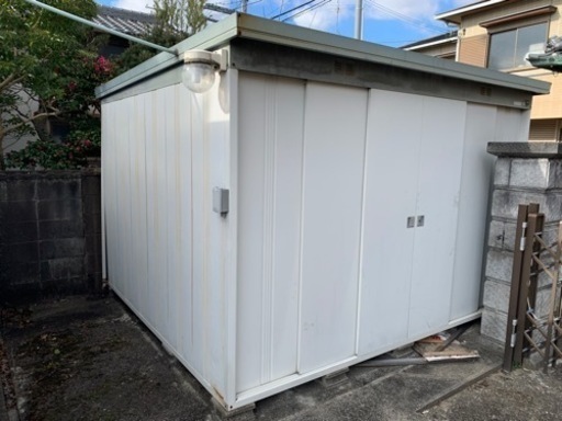 イナバ物置（INABA）解体・引き取り限定