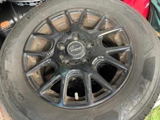 ステップワゴン　スタッドレスタイヤ（アルミホイール付）205/65R15