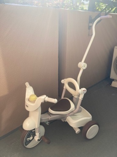三輪車　イーモ