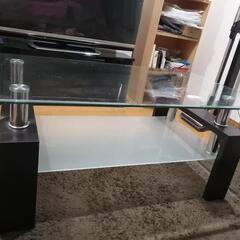 ガラステーブルの画像