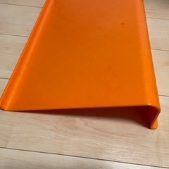 IKEA PC台　ラップトップ　サポートの画像