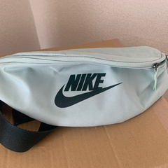 Nike ウエストバッグ　ミント
