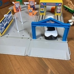 トミカ　洗車機セット