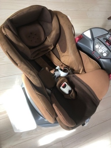 チャイルドシート アップリカ フラディア