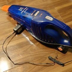 【中古品】Electrolux ハンディクリーナー