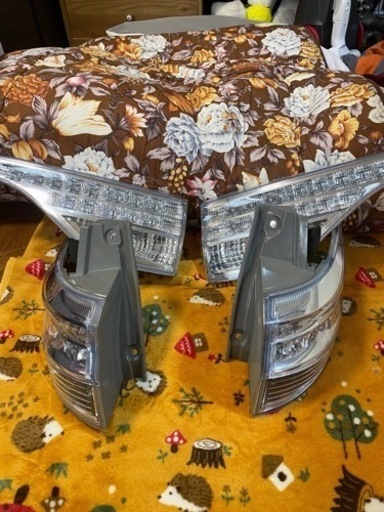 50系エスティマ 後期クリアテール