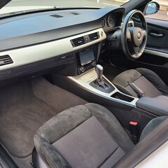 BMW320Mスポーツ　H19　車検5/6　走行79000ｋ　社外ストラーダＨＤＤナビ＆フルセグＴＶ　カラーバックカメラ　ＥＴＣ　純正エアロ＆社外フロントバンパー　専用17ＡＷ　キセノン＆4連フォグの画像