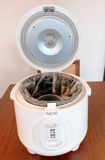 【新品未使用2021年製】炊飯器 NEOVE RRS-AT30WTネオーブ
