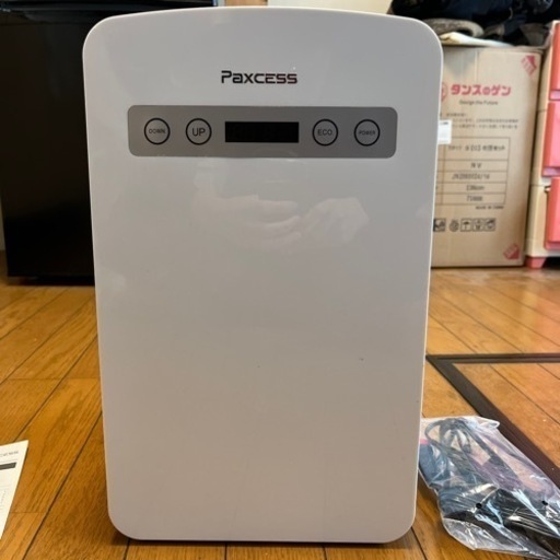Paxcess 冷温庫-9c〜60c 10リットル　家庭用　車載可能