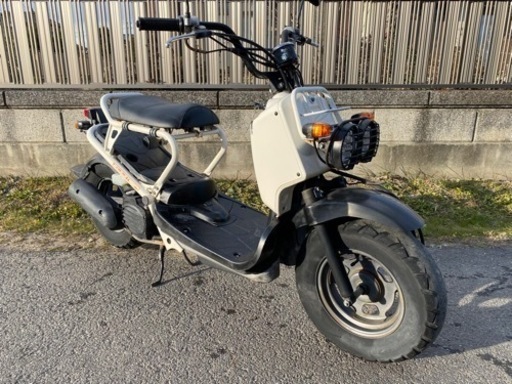 ☆ズーマー低燃費4スト☆シート・プラグなど新品交換^_^色々整備で快調ですよ☆50cc原付スクーター☆