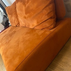 オレンジ 2人掛けソファ(ソファ)の中古が安い!激安で譲ります オレンジ 2人掛けソファ(ソファ)の中古が安い!激安で譲ります
