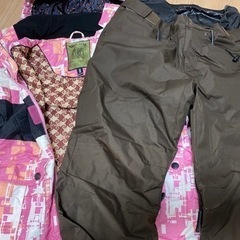 スノボ/スキー　ウェア上下の画像