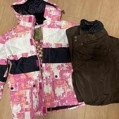 スノボ/スキー　ウェア上下の画像