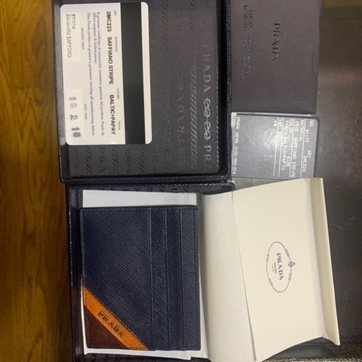 PRADA プラダ カードケース男女二個（未使用新品です）